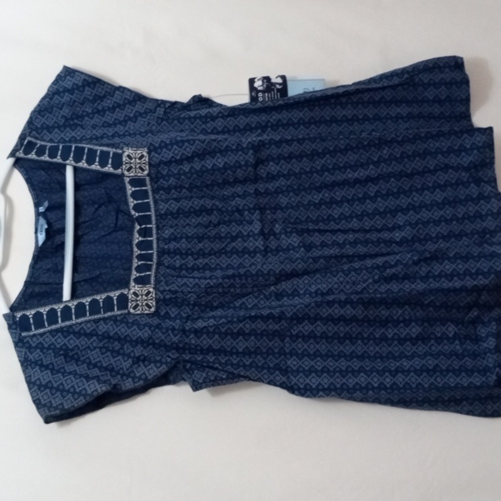 IZOD large shirt